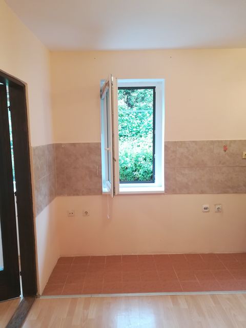 Svetopreobraženska 14, Niš - 12