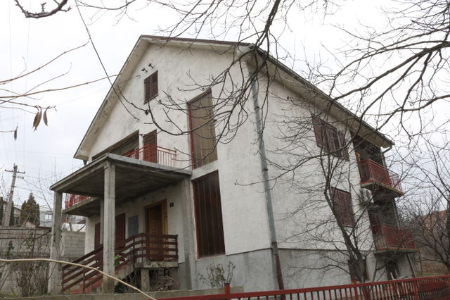 Velebitska 8, Beograd