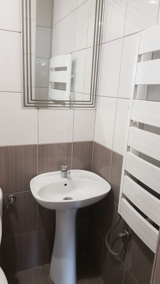 Ugrinovački put 13. deo 4, Beograd - 2