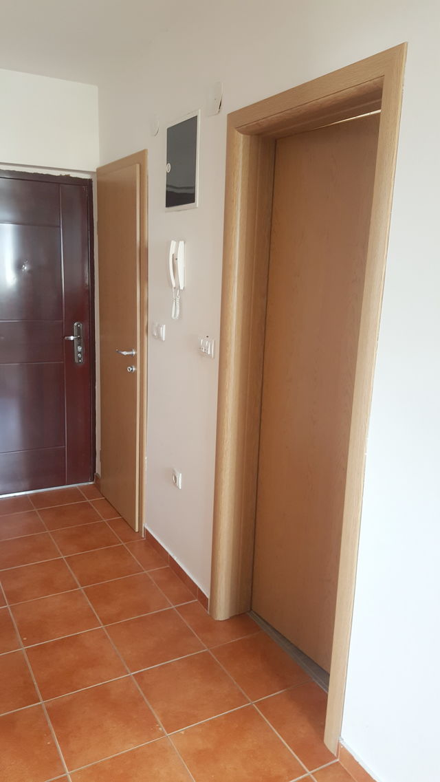 Ugrinovački put 13. deo 4, Beograd - 3