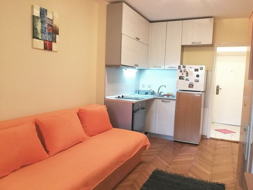 Koste Abraševića 2, Beograd - 8