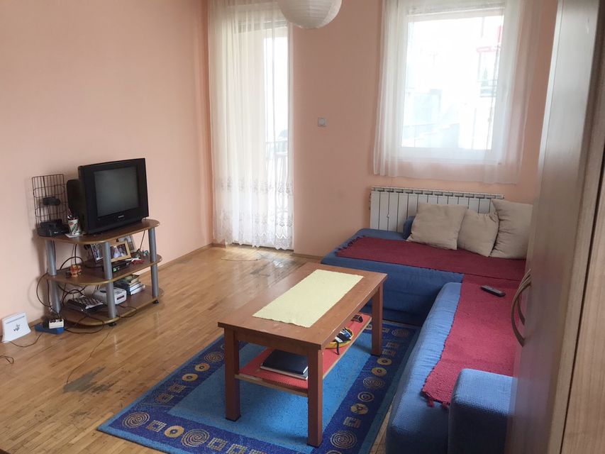 Vojvode Vlahovića 35E, Beograd - 6