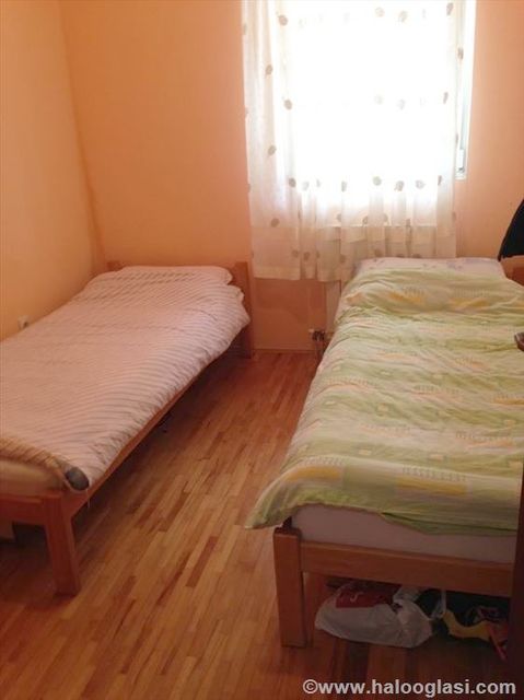 Vojvode Vlahovića 35E, Beograd - 12