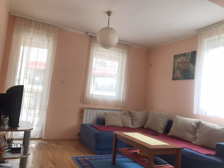 Vojvode Vlahovića 35E, Beograd - 5