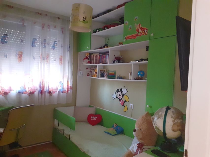 Dejana Smiljkovića 111, Beograd - 8