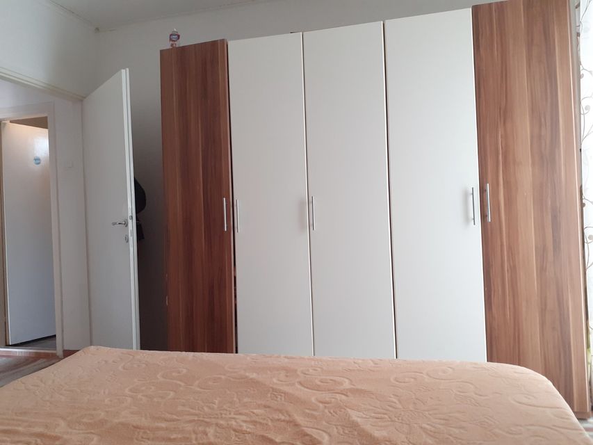 Dejana Smiljkovića 111, Beograd - 13