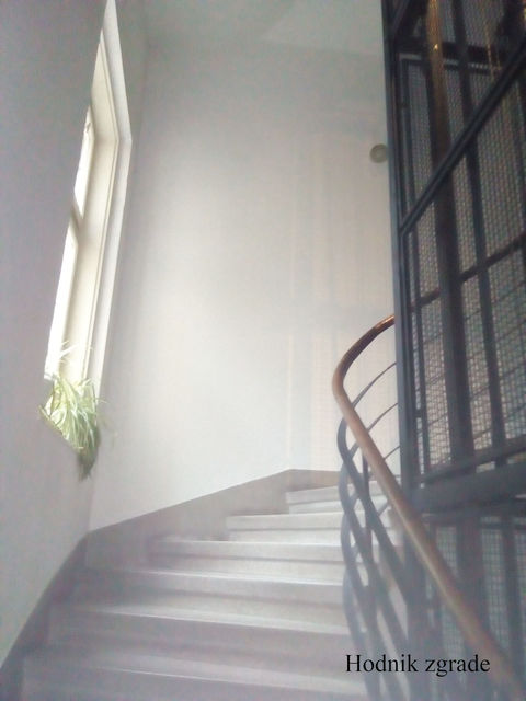 Hilandarska 13, Beograd - 9