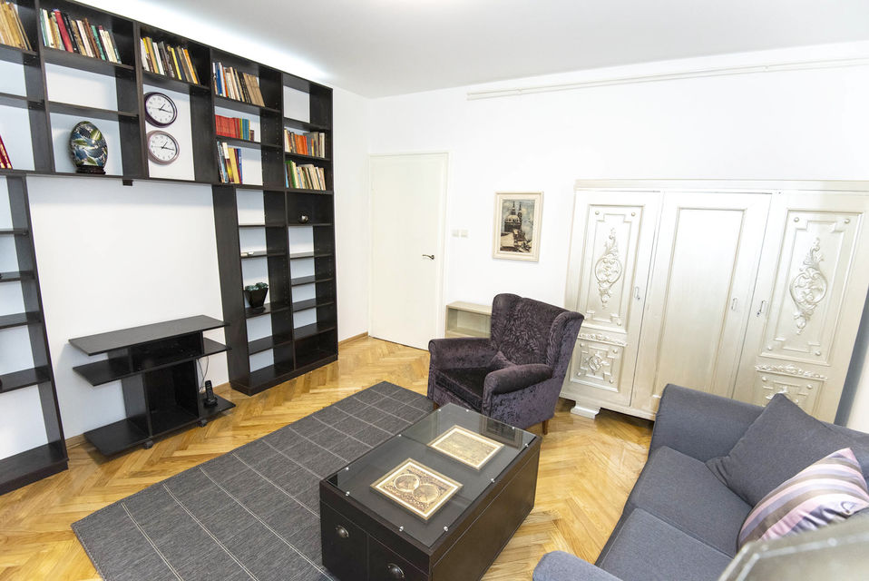 Dalmatinska 121, Beograd - 5