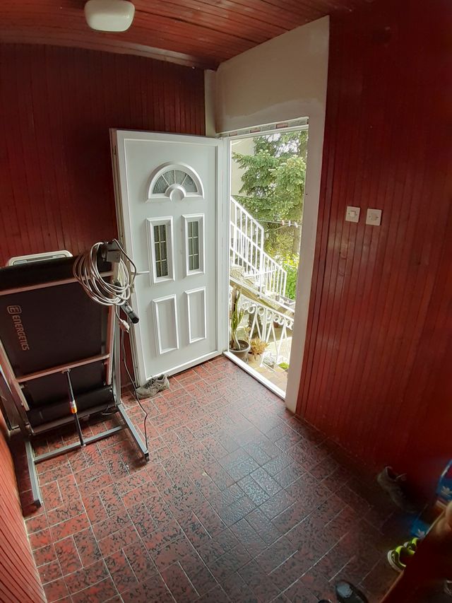 Mijatovih njiva 30, Beograd - 4