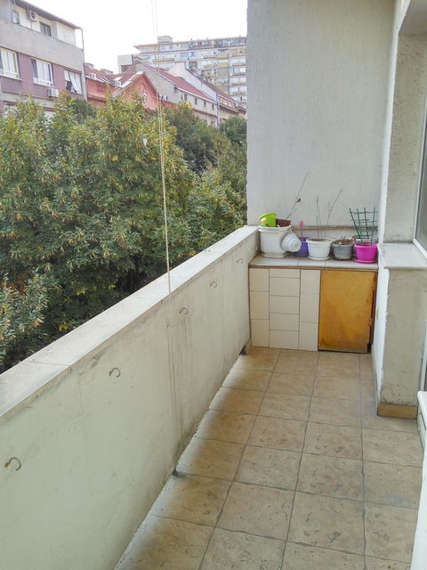 Strahinjića Bana 55, Beograd - 8