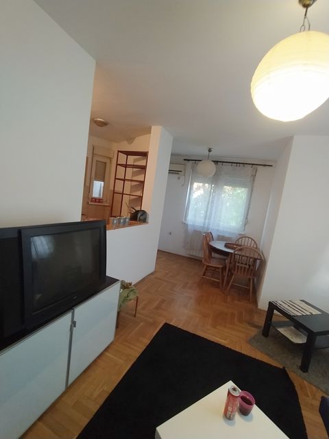 Borisavljevićeva 85, Beograd - 3