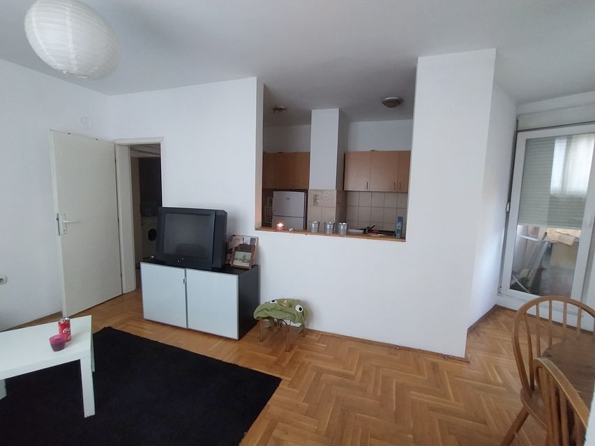 Borisavljevićeva 85, Beograd