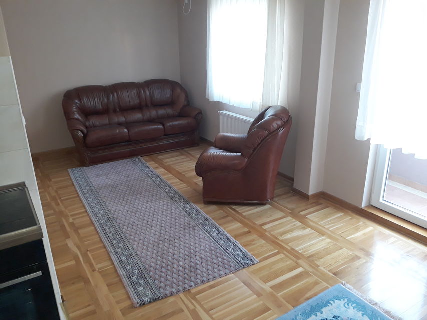 Dragoslava Srejovića 74L, Beograd - 4