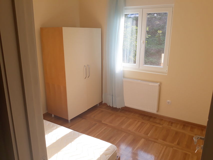 Dragoslava Srejovića 74L, Beograd - 3