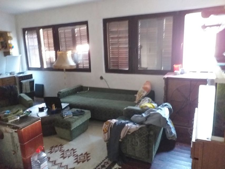 Vrbnička 33, Beograd - 7