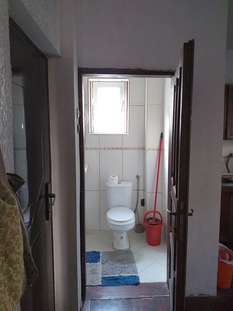 Vrbnička 33, Beograd - 8