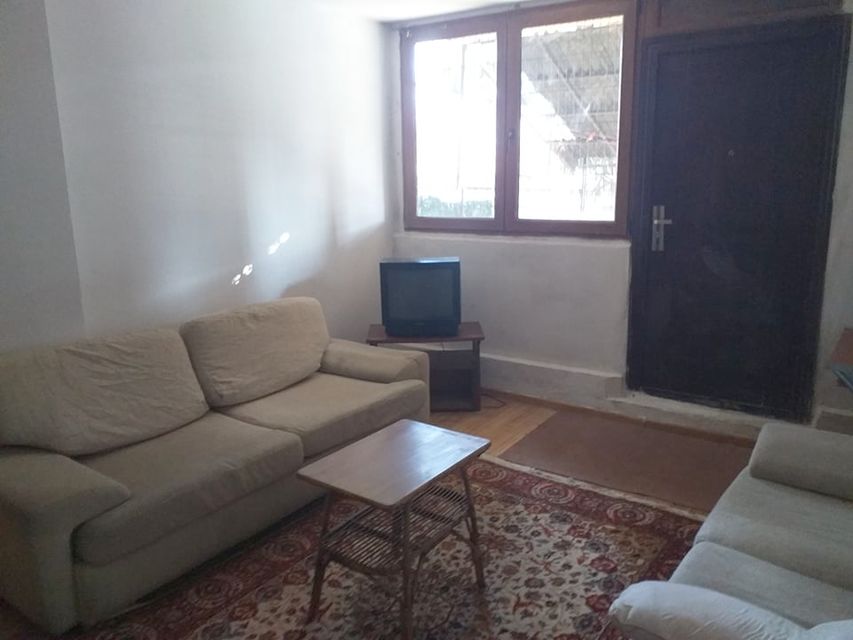 Vrbnička 33, Beograd - 2