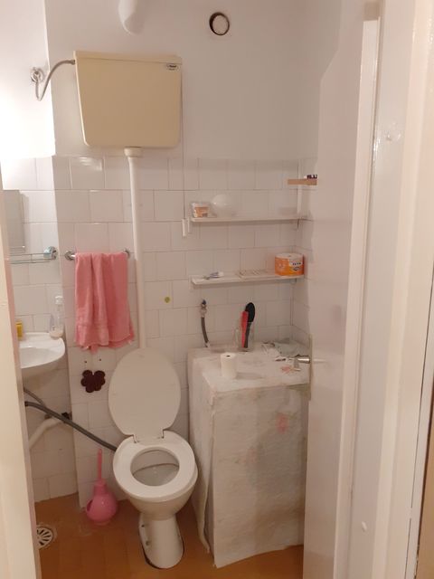 Šesnaestog oktobra 21, Beograd - 12