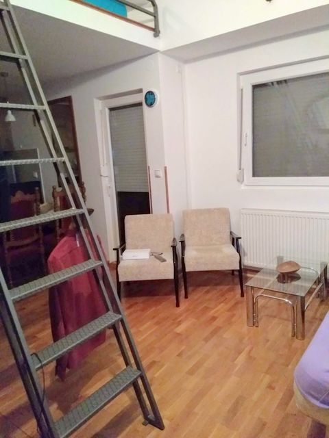 Slanački Put 119D, Beograd