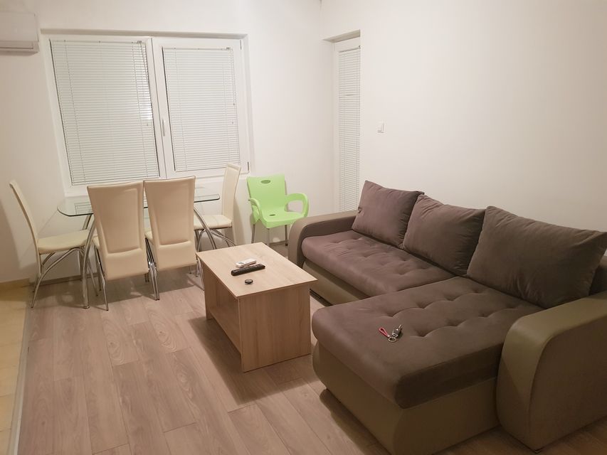 Surčinska 181E, Beograd - 4