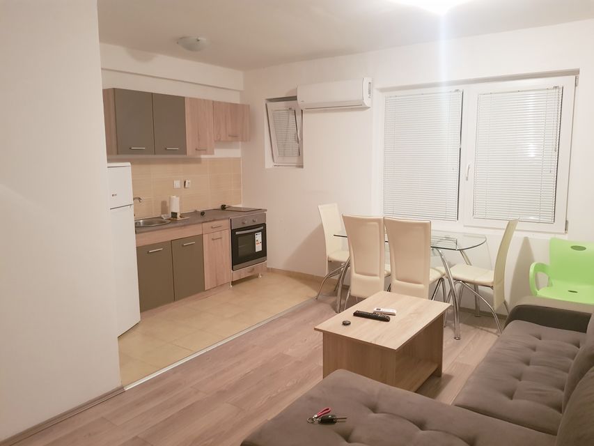 Surčinska 181E, Beograd