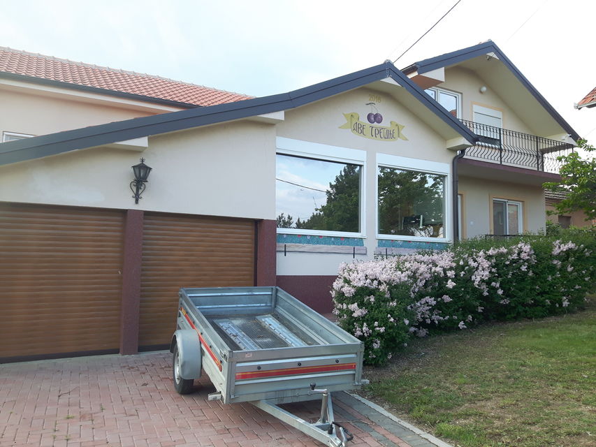 Miće Stojkovića 98, Brestovik - 1