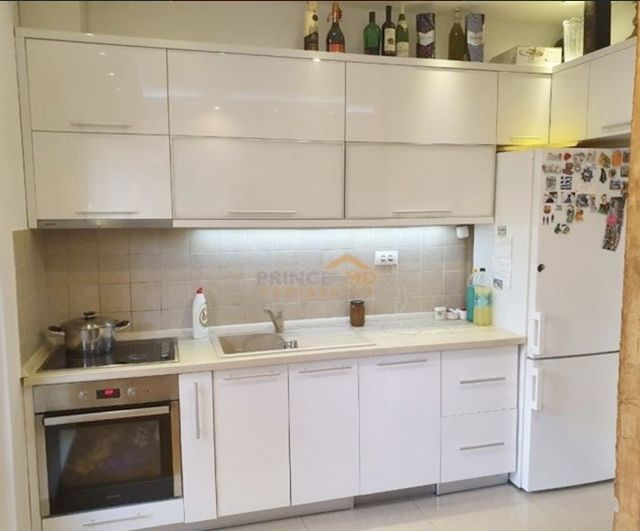 Mirijevsko brdo 52, Beograd - 5