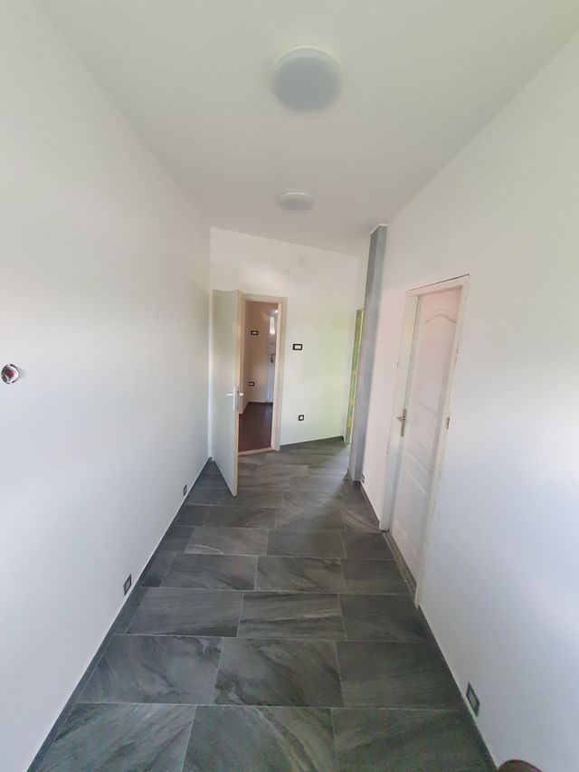 Metohijska 2A, Beograd - 10