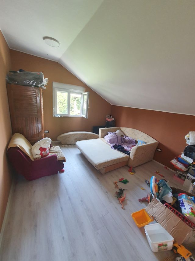 Metohijska 2A, Beograd - 9