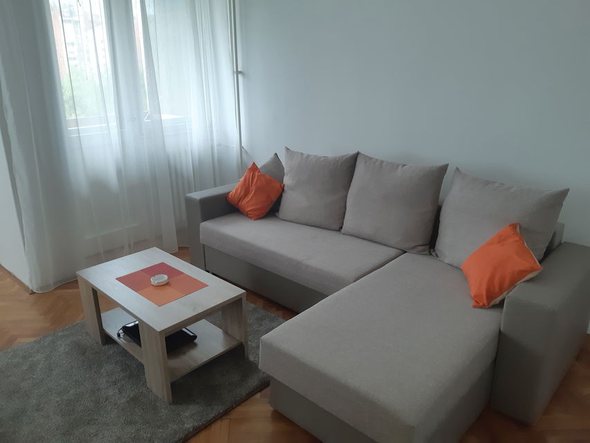 Bulevar Nemanjića 24, Niš