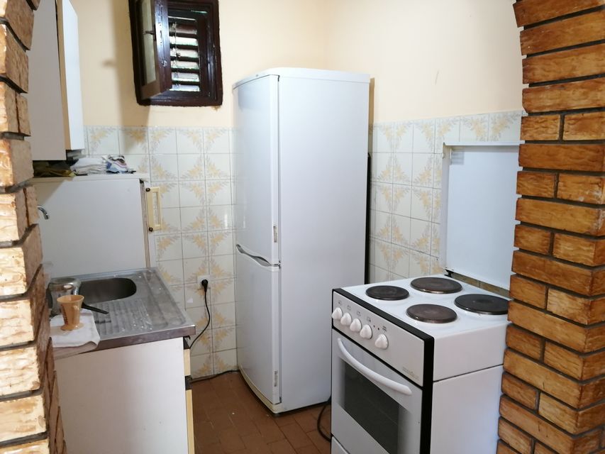 Cara Uroša 7, Poljane - 11