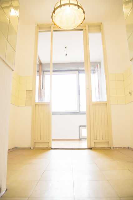 Milentija Popovića 32, Beograd - 14