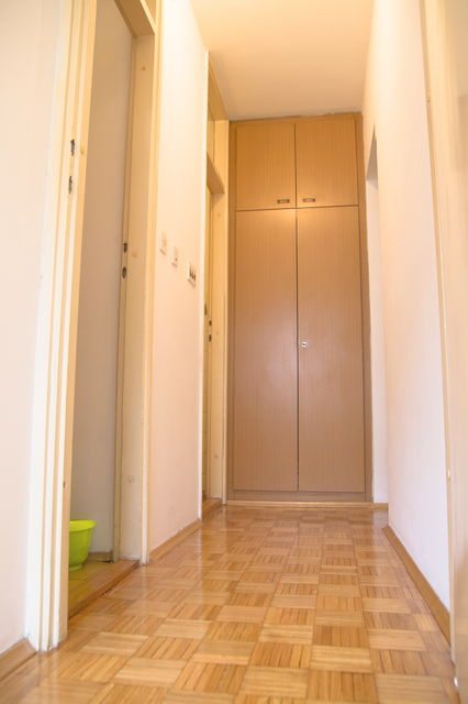 Milentija Popovića 32, Beograd - 12