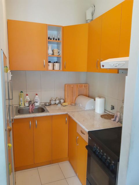 Đuke Dinić 15, Beograd - 4