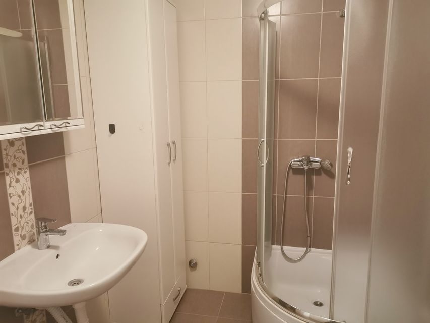 Gundulićev venac 4, Beograd - 7