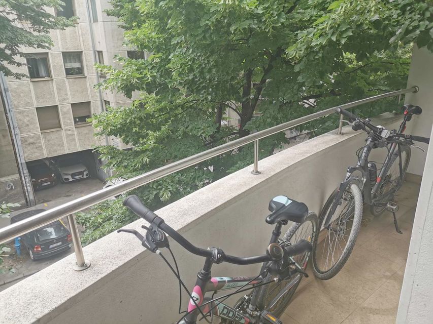 Gundulićev venac 4, Beograd - 9