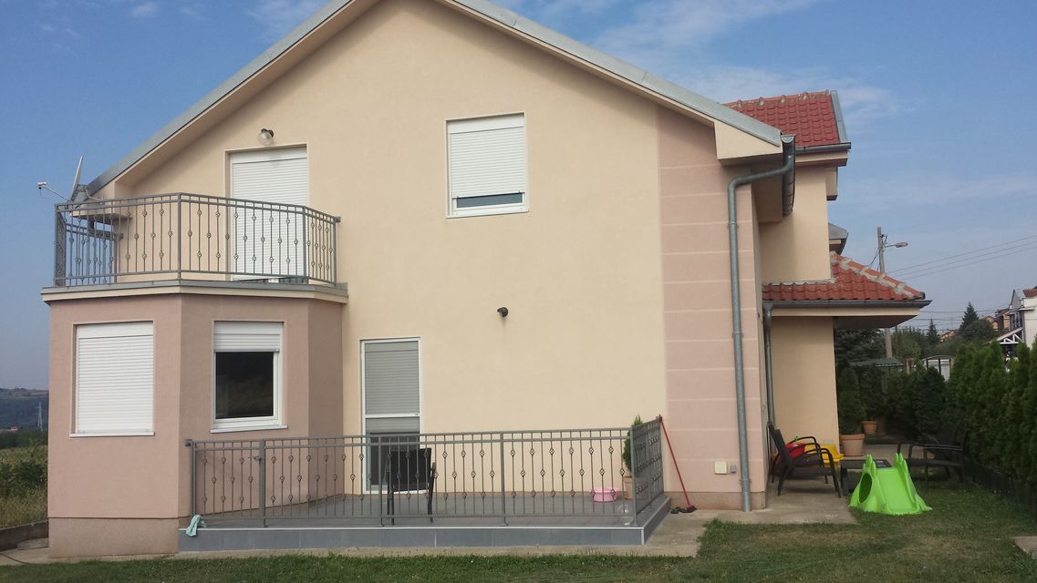 Edvarda Griga 34, Beograd - 6