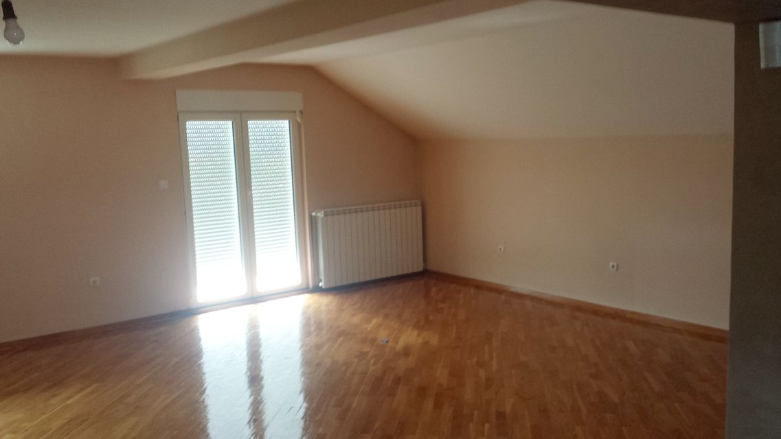 Edvarda Griga 34, Beograd - 13