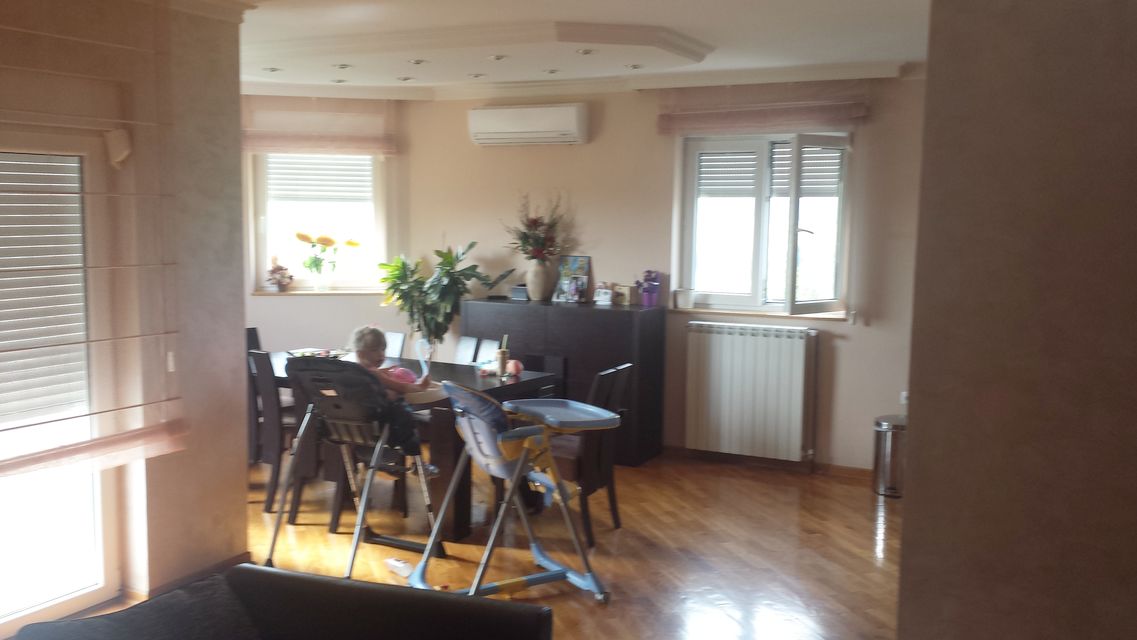 Edvarda Griga 34, Beograd - 12