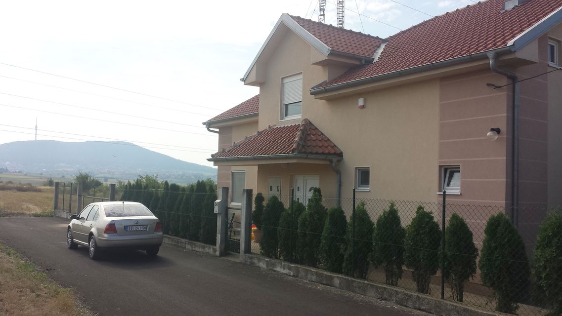 Edvarda Griga 34, Beograd