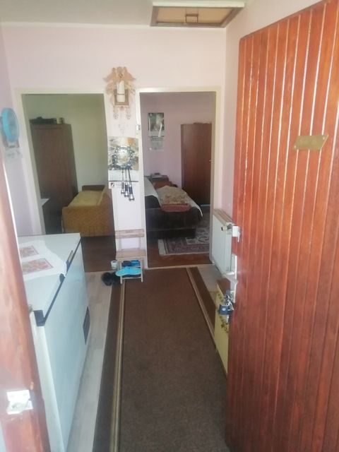 Veljka Vlahovića 8, Torak - 8