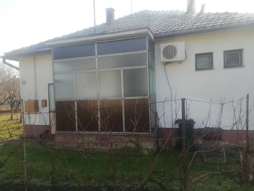 Veljka Vlahovića 8, Torak - 11