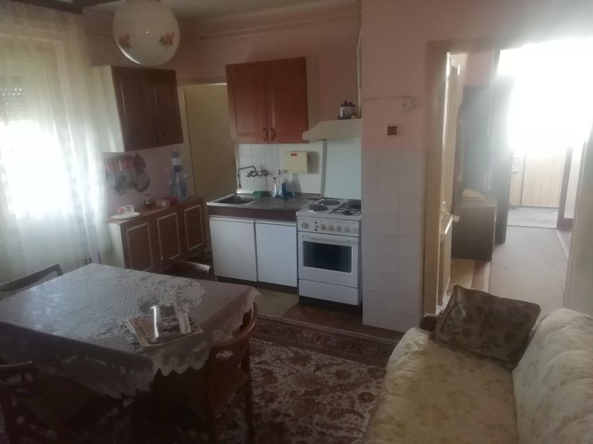 Veljka Vlahovića 8, Torak - 5