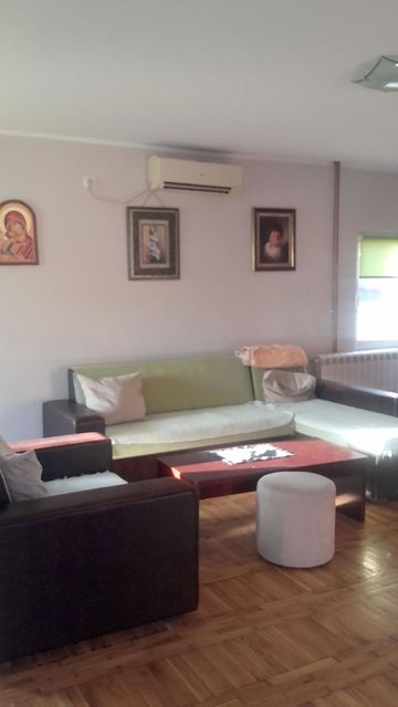 Frederika Šopena 9, Beograd - 17