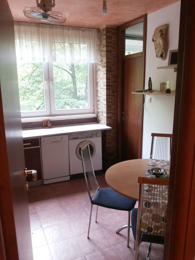 Pariske komune 33, Beograd