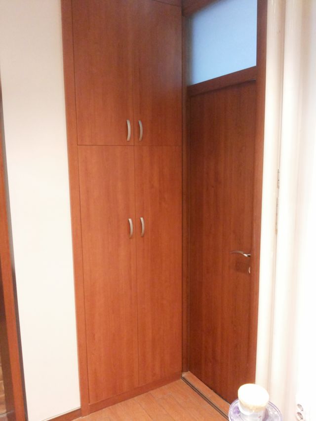 Pariske komune 33, Beograd - 12