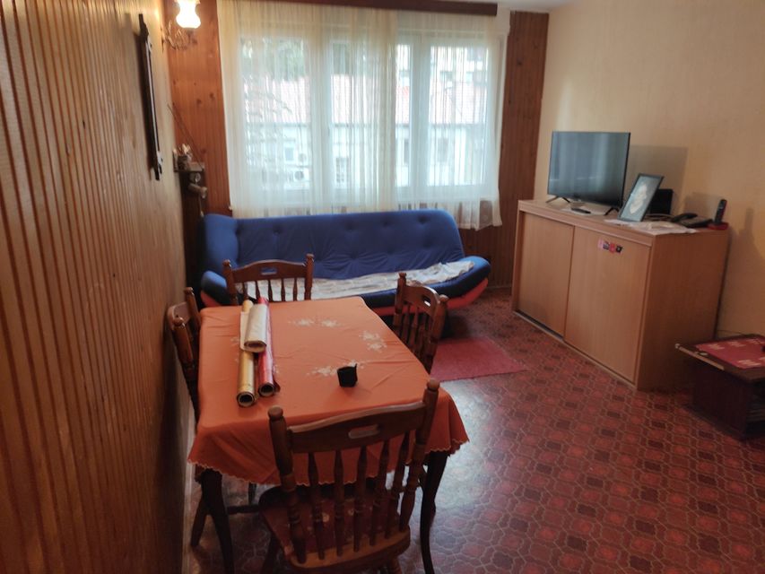 Marijane Gregoran 52, Beograd - 4