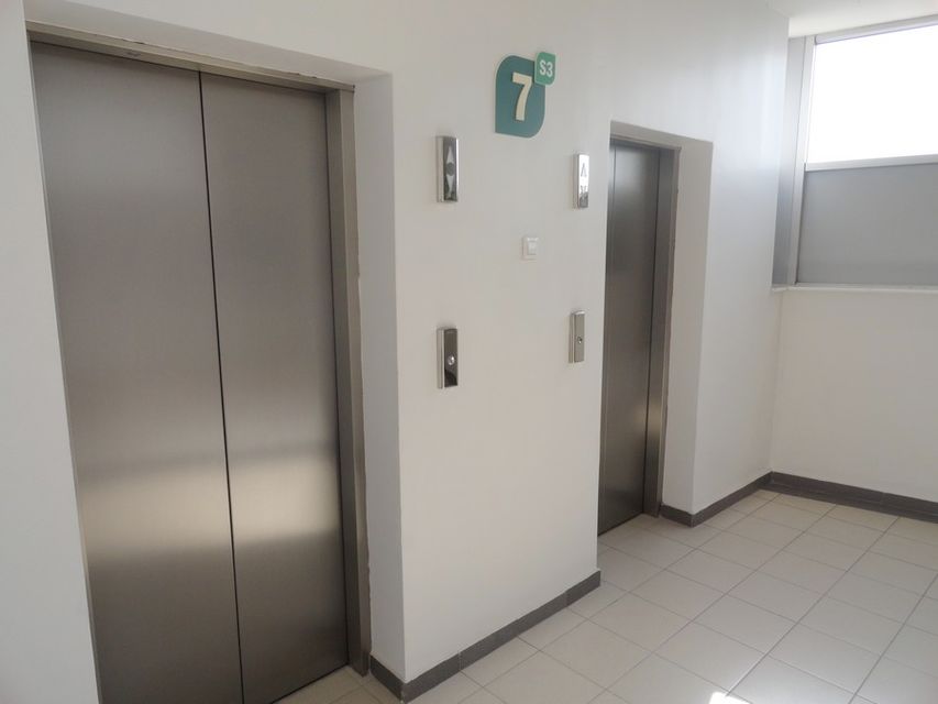 Vladimira Popovića 48, Beograd - 9