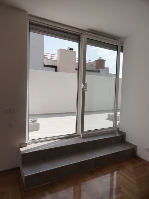 Vladimira Popovića 48, Beograd - 6