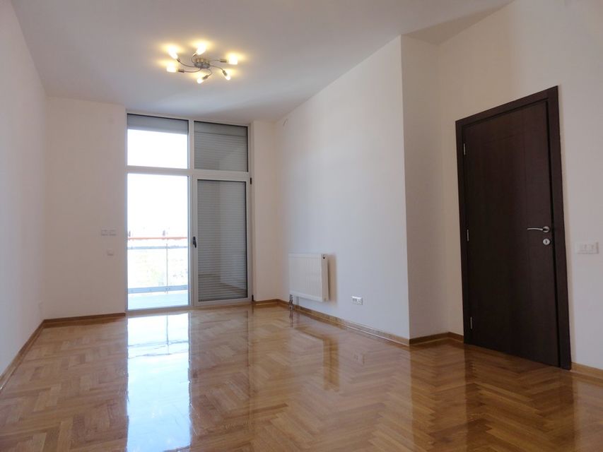 Vladimira Popovića 48, Beograd - 4